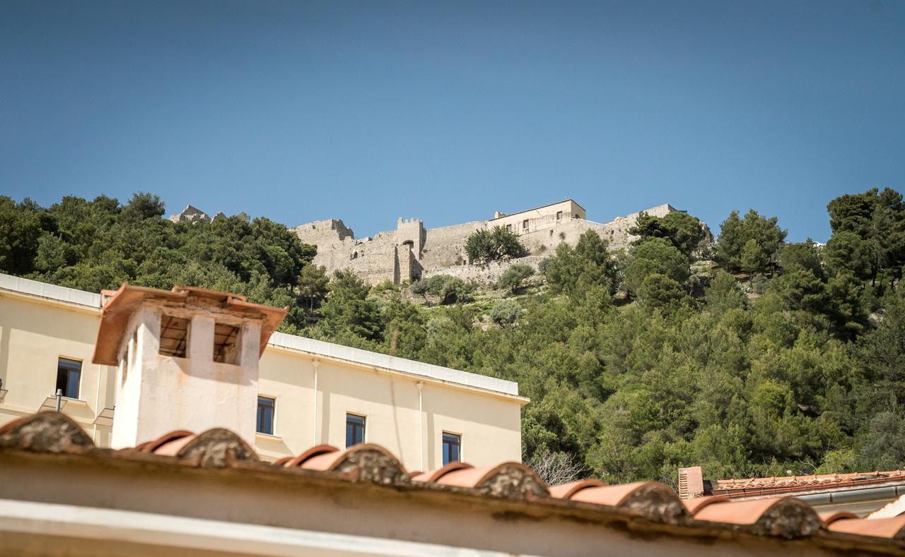 Plaium Montis Bed and Breakfast Σαλέρνο Εξωτερικό φωτογραφία